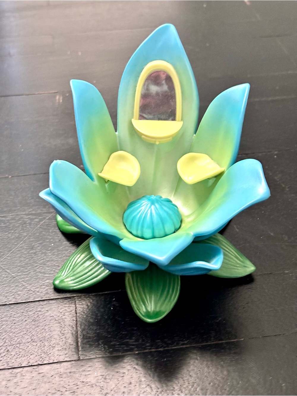 2004 Barbie Fairytopia Petal Pixies Mermaid Blue Flower Seat Accessory Only